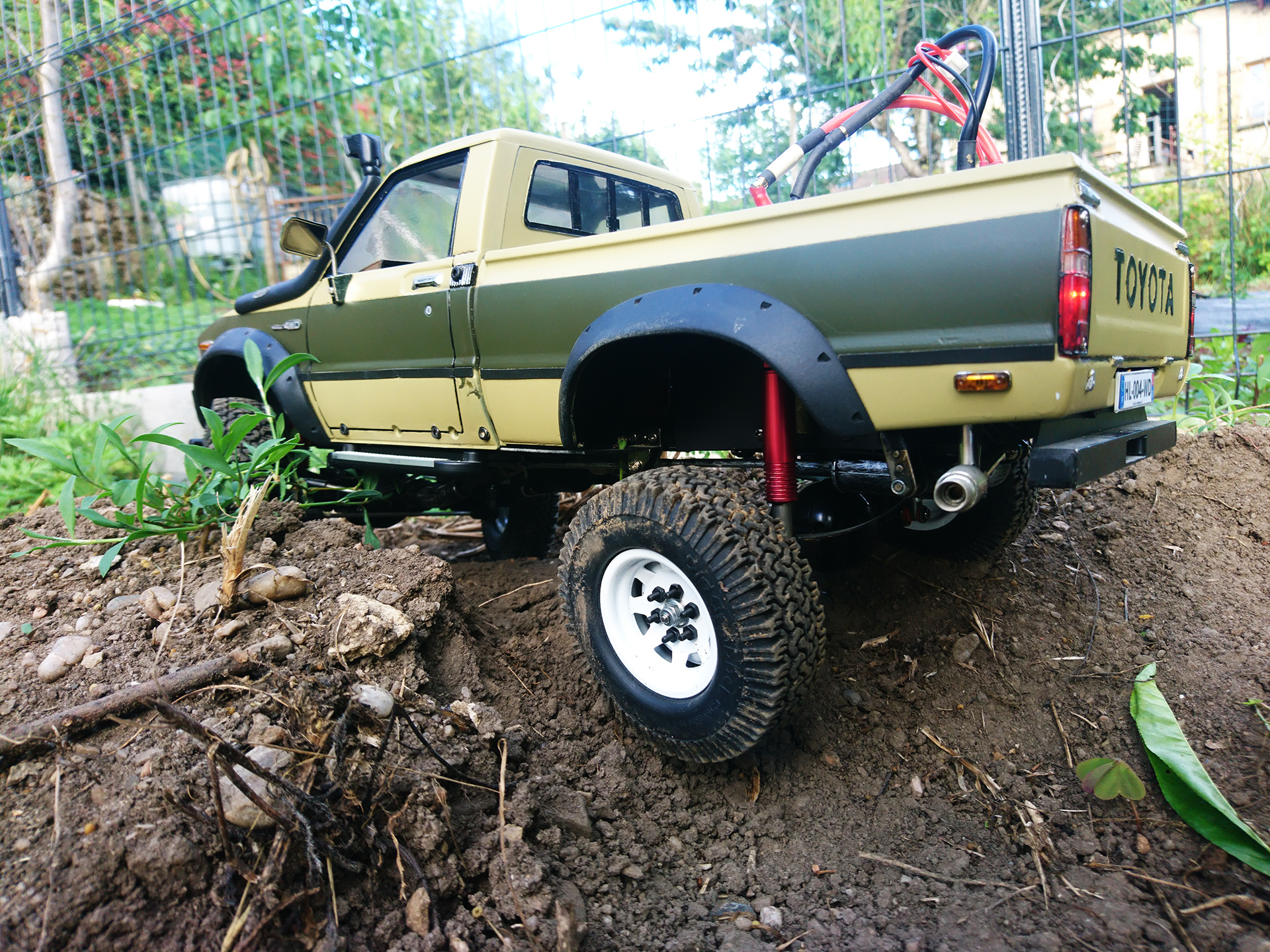 Toyota HiLux (Back in business P.5 ) - Page 5 2019-06-22_Tamiya_Hilux-001